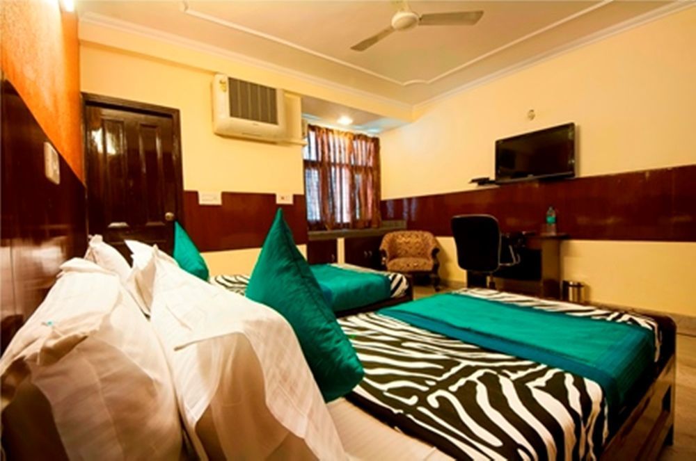 Hotel Olive & Blue - Govt Approved Hotel Near Delhi Airport Nuova Delhi Esterno foto