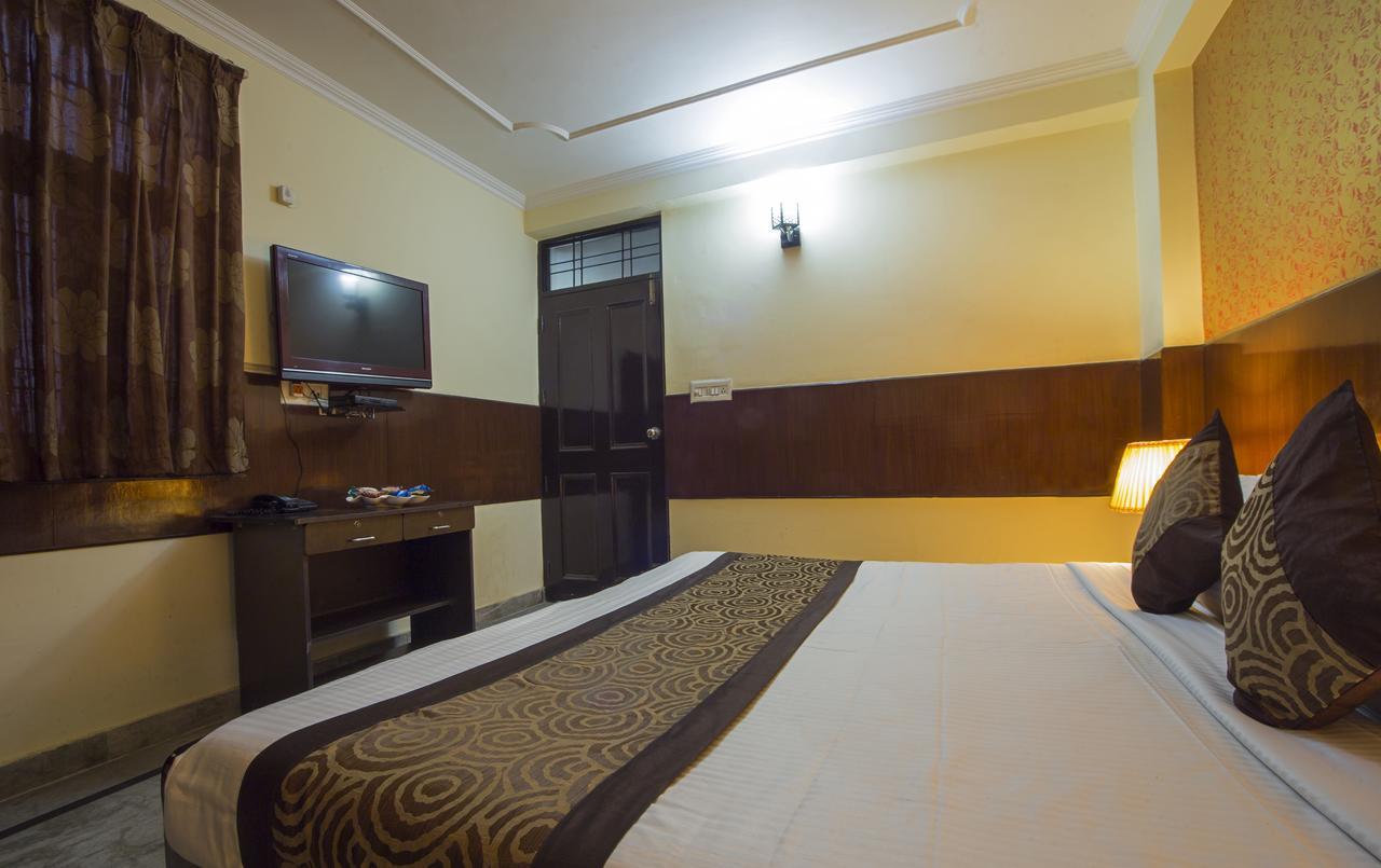Hotel Olive & Blue - Govt Approved Hotel Near Delhi Airport Nuova Delhi Esterno foto