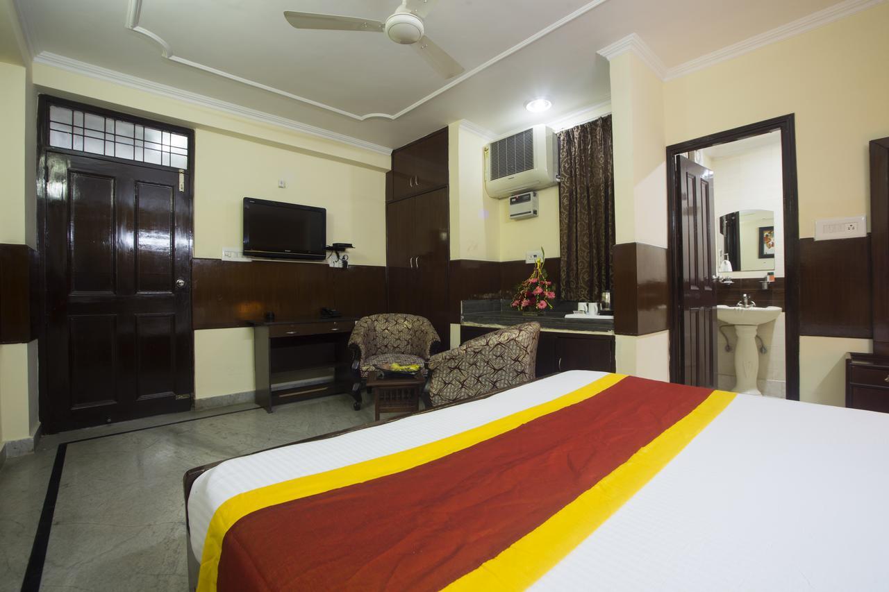 Hotel Olive & Blue - Govt Approved Hotel Near Delhi Airport Nuova Delhi Esterno foto